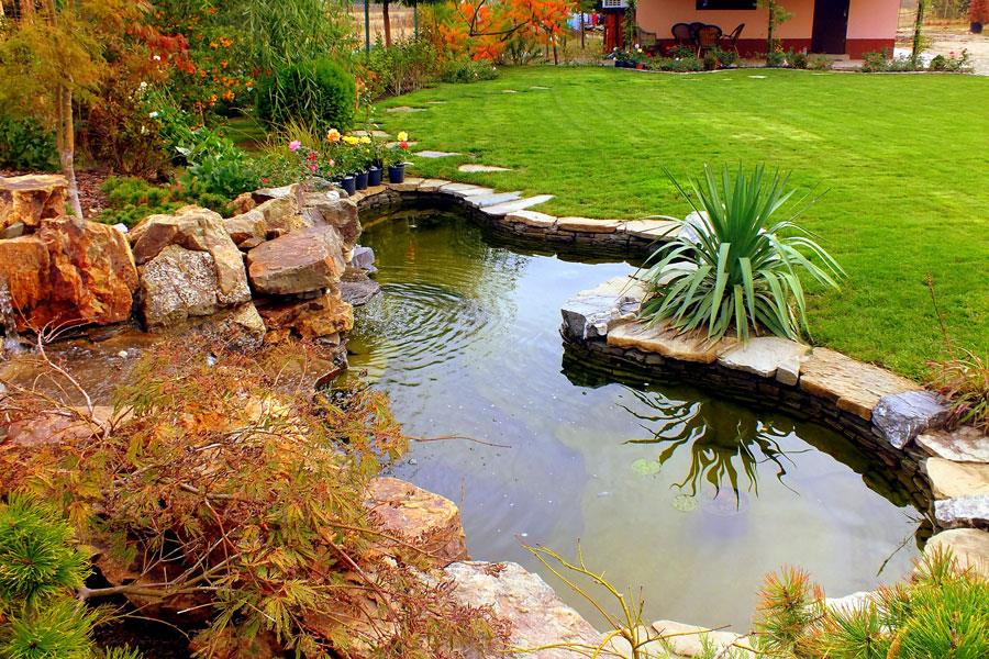 iazuri - cascada-iaz-gradina-4.jpg